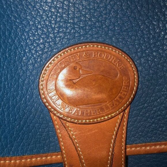 Vintage Rare Dooney & Bourke Saddle Bag Crossbody - Picture 3 of 16